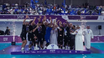 اللقاء المنتظر: الهلال يهزم الأهلي 3-0 ويتوج بكأس الطائرة